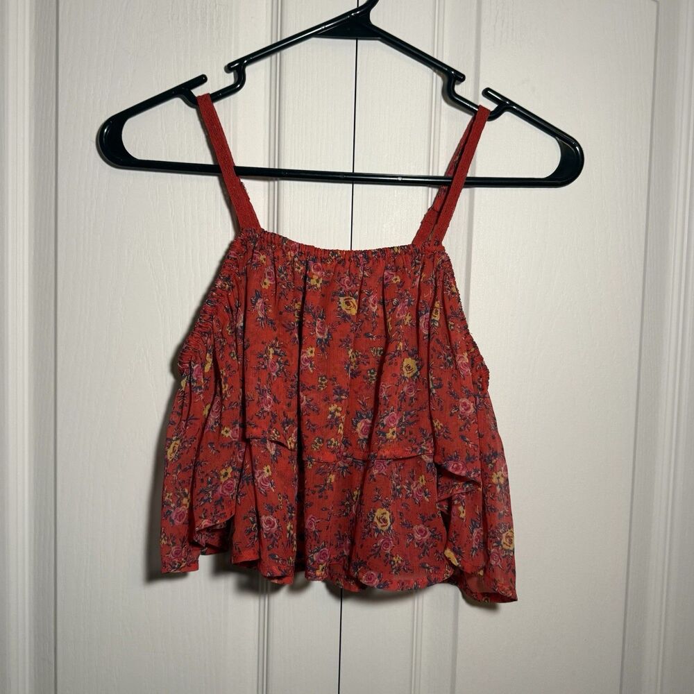 Urban Outfitters Kimchi Blue Red Floral Ruffled Crop Tank Top Cold Shoulder Sz S
